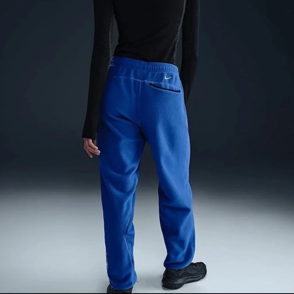 Nike
ACG Wolf Tree
Fleece
Sweatpants - Picture 5 of 16